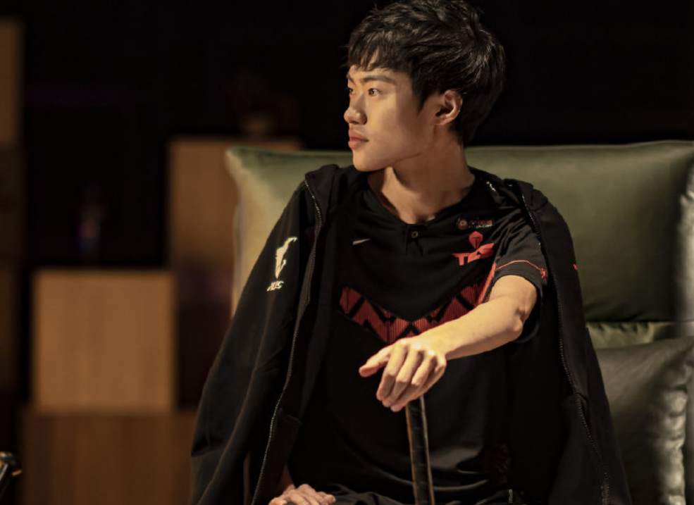 Karsa在DWG比赛中表现优异，锐不可当引发热议！